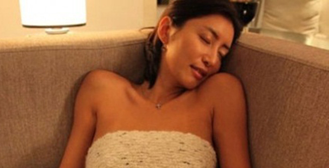 Hoa hậu, Á hậu Hàn hầu tòa: Kẻ vẫn tươi tỉnh, người phờ phạc vì lo lắng - 10