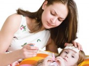 Sức khỏe - Dấu hiệu trẻ mắc sốt xuất huyết bị nặng cần cấp cứu