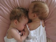 Chuẩn bị mang thai - Bác sĩ sản khoa Việt khoe "siêu phẩm" 2 bé gái thụ tinh thành công cho cặp đôi người Anh