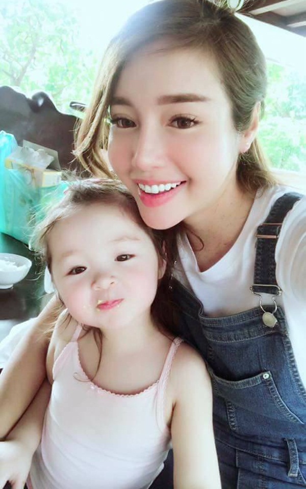 Để có một Cadie Mộc Trà mang tầm ảnh hưởng quốc tế, Elly Trần đã nuôi dạy con thế nào? - 3