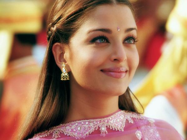 amp;#34;Nữ thầnamp;#34; bị cư dân mạng gán tội amp;#34;phản bội quốc giaamp;#34; chỉ vì thân hình mũm mĩm sau sinh - 3