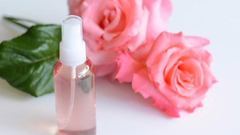 Bất kể loại da nào, nước hoa hồng luôn là sản phẩm chăm sóc da tối quan trọng.
