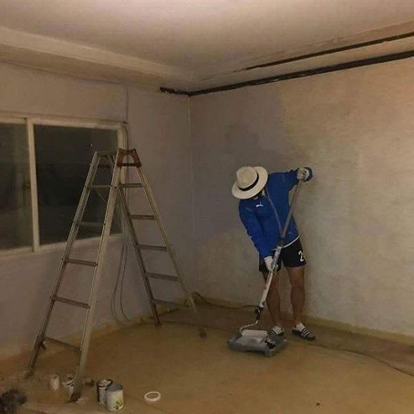 thuong chi gai song trong nha cu xap xe, em trai tu sua lai thanh can ho “dep nhu mo” - 2