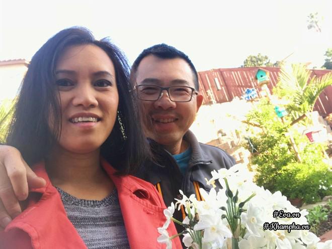 Ngưỡng mộ ông chồng đảm dành 2 tháng tự bốc gạch, xây vườn bậc thang cho vợ trồng hoa - 1