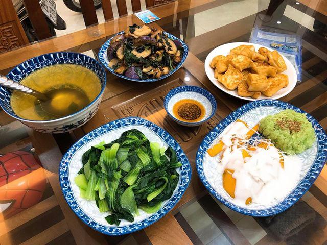 Chồng, con ghét cơm quán, vợ đảm ngày nào cũng vào bếp nấu nhiều bữa ăn ngon - 16