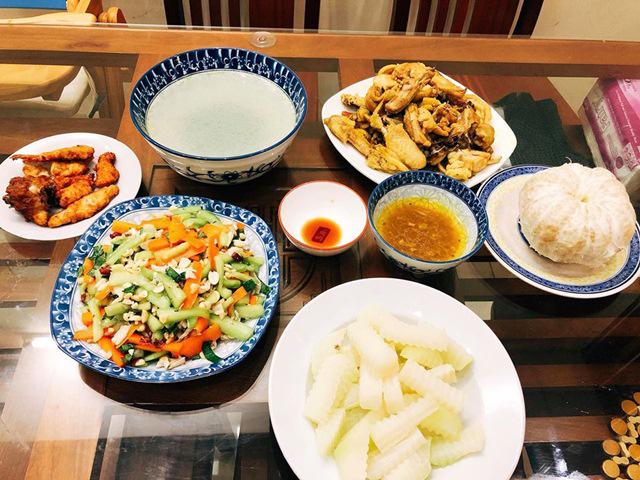 Chồng, con ghét cơm quán, vợ đảm ngày nào cũng vào bếp nấu nhiều bữa ăn ngon - 4