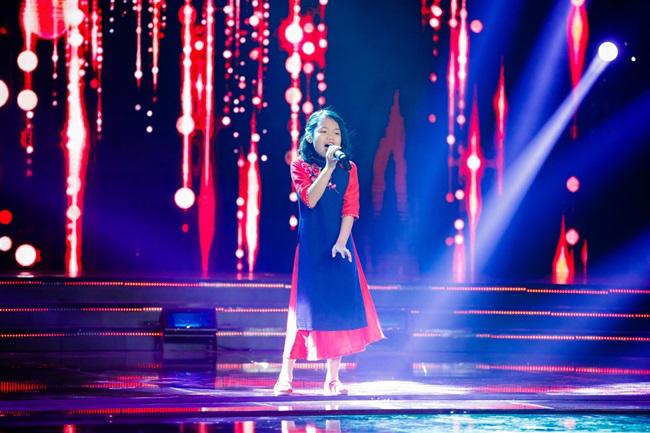 Xuất hiện cô bé xinh như Hoa hậu khiến Ốc Thanh Vân và đồng nghiệp amp;#34;phát cuồngamp;#34; - 9