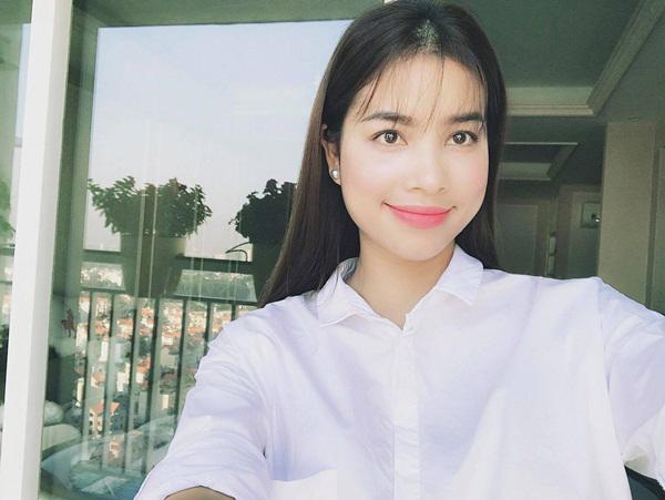 Phạm Hương, Đỗ Mỹ Linh đã thử kiểu tóc giúp amp;#34;ăn gianamp;#34; tuổi hiệu quả, còn bạn thì sao? - 7