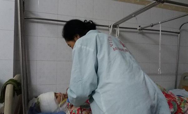 Người vợ bị chồng cũ tạt axit vì ghen tuông: “Con tha thứ và không muốn anh ấy đi tù” - 2