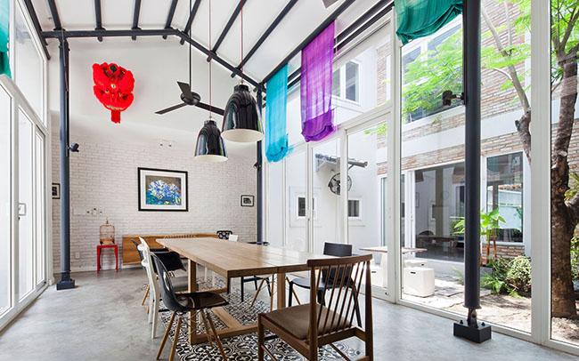 nha ong chat hep bien hinh thanh nha vuon xanh muot, sang bung suc song - 1