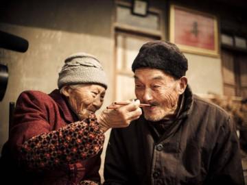 11 bức ảnh chứng minh: không bao giờ là quá già để yêu