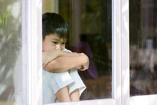 Cho trẻ mặc quần áo cũ của người khác, mẹ có đang khiến con mất đi sự tự tin? - 2