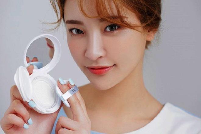 Không chỉ mỗi lớp nền, mọi sản phẩm làm đẹp giờ đây đều chuyển qua dạng cushion - 1