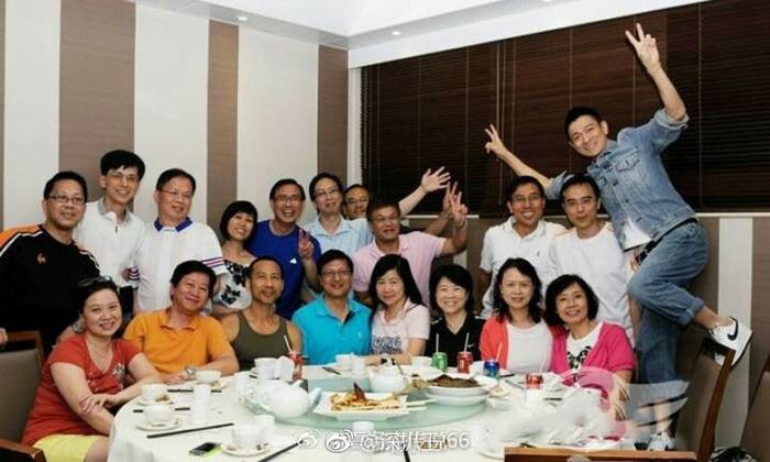 Sao Cbiz đi họp lớp: Bất ngờ vì bạn học trông già hơn cả chục tuổi - 3