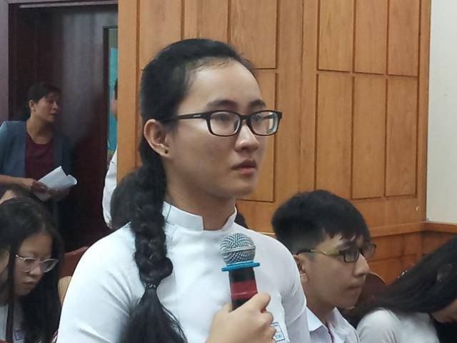 Phần thưởng cho sự chính trực, lòng dũng cảm của học sinh dám lên tiếng khi cô giáo im lặng