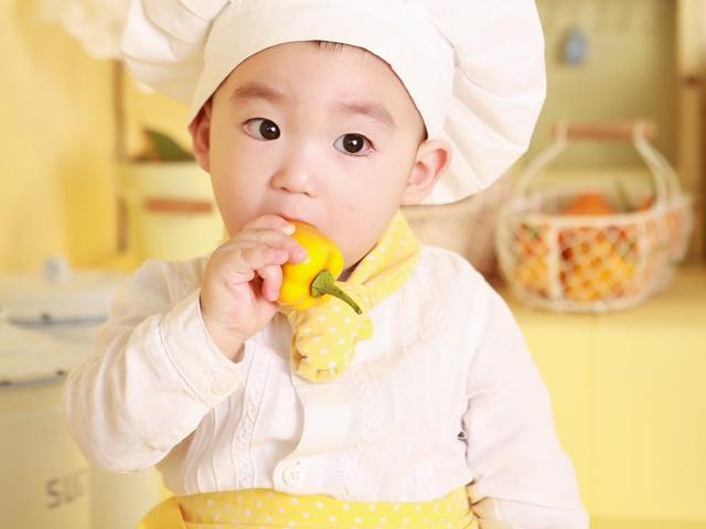 Thực đơn ăn dặm 9 tuần đầu chuẩn cho bé theo hướng dẫn của chuyên gia Việt ở Anh Quốc