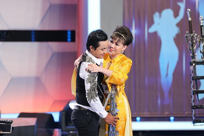 Người bí ẩn 2018: Trấn Thành bị vợ chê body thua xa vận động viên chuyển giới - 8