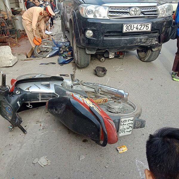 Vụ xe điên gây tai nạn liên hoàn ở Hà Nội: Mẹ nằm viện vẫn chưa biết con qua đời - 3
