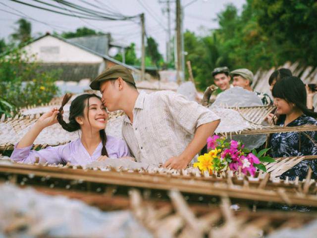 Không được tỏ tình, muốn cưới phải… ngồi khai lí lịch, nàng 9x vẫn yêu anh bất chấp