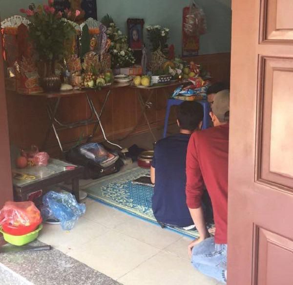 Vụ xe điên gây tai nạn liên hoàn ở Hà Nội: Mẹ nằm viện vẫn chưa biết con qua đời - 1