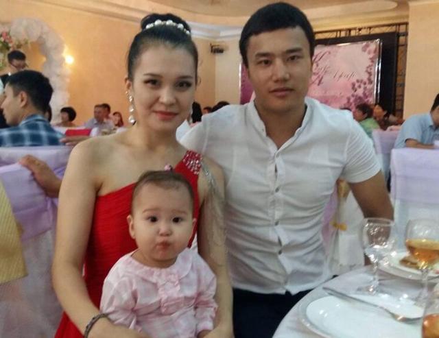 Đau lòng con gái 3 tuổi chứng kiến cảnh mẹ bị thang máy kẹp chết tức tưởi ngay trước mắt - 2