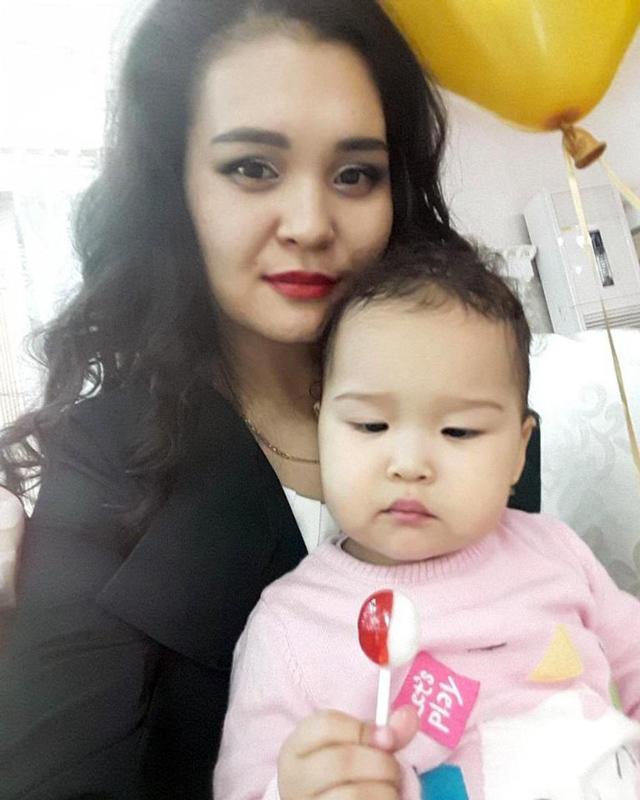 Đau lòng con gái 3 tuổi chứng kiến cảnh mẹ bị thang máy kẹp chết tức tưởi ngay trước mắt - 1