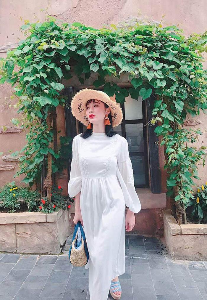 Học Tăng Thanh Hà, Phạm Hương chọn maxi mặc chục năm cũng không lo lỗi mốt! - 9