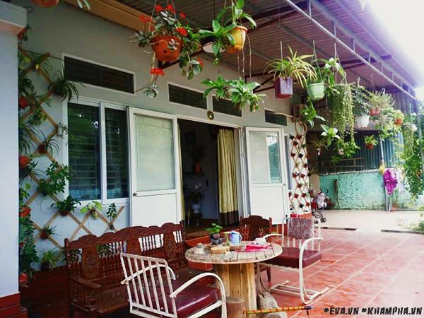 tu quan xuyen, me 8x vinh phuc xay nha cap 4 xinh xan chi 200 trieu, ai cung tram tro - 2
