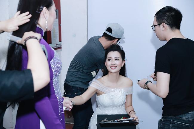 MC Quỳnh Chi từng lầm tưởng ca sĩ Quang Lê là người khó gần - 5