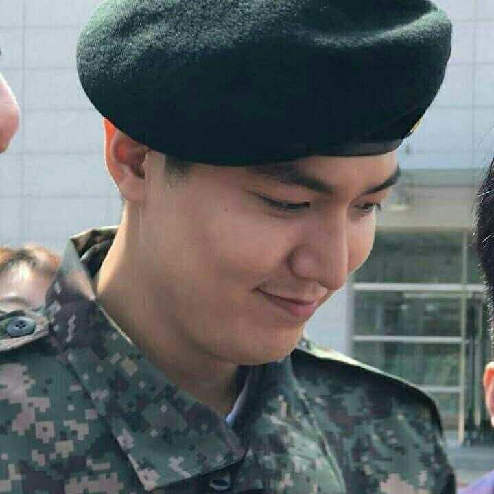 Ngôi sao 24/7: Đã lên tuổi amp;#34;ông chúamp;#34; nhưng amp;#34;Lương Sơn Báamp;#34; La Chí Tường mãi chẳng chịu già - 6