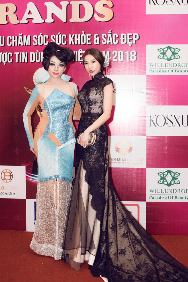 Á hậu Yuting Teng tự tin trình diễn thời trang trên sân khấu Bông hồng Quyền lực - 4