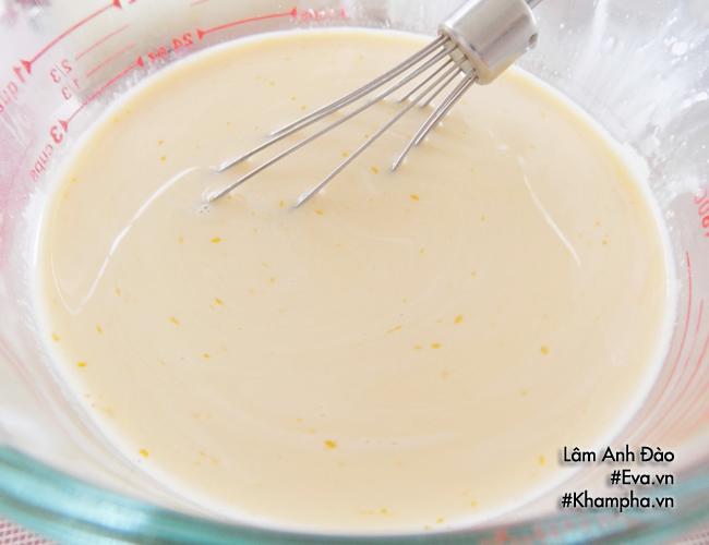 Cứ tưởng khó, hóa ra làm bánh flan mềm, mịn mượt như da em bé lại đơn giản thế này - 6