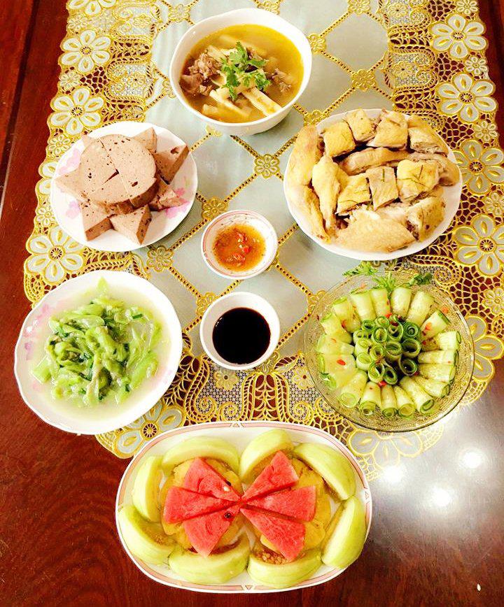 Dâu đảm 3 con miệt mài vào bếp nấu ăn làm hài lòng gia đình chồng amp;#34;tứ đại đồng đườngamp;#34; - 4