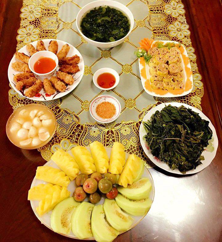 Dâu đảm 3 con miệt mài vào bếp nấu ăn làm hài lòng gia đình chồng amp;#34;tứ đại đồng đườngamp;#34; - 11