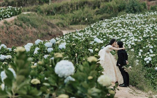 Khăng khăng đòi đi tu từ nhỏ, cô nàng 9x “gây sốc” khi cưới chàng trai yêu qua… điện thoại - 12