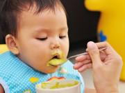 Làm mẹ - Thực đơn 10 ngày cho trẻ ngay sau tiêm chủng, mẹ nào cũng cần thuộc lòng