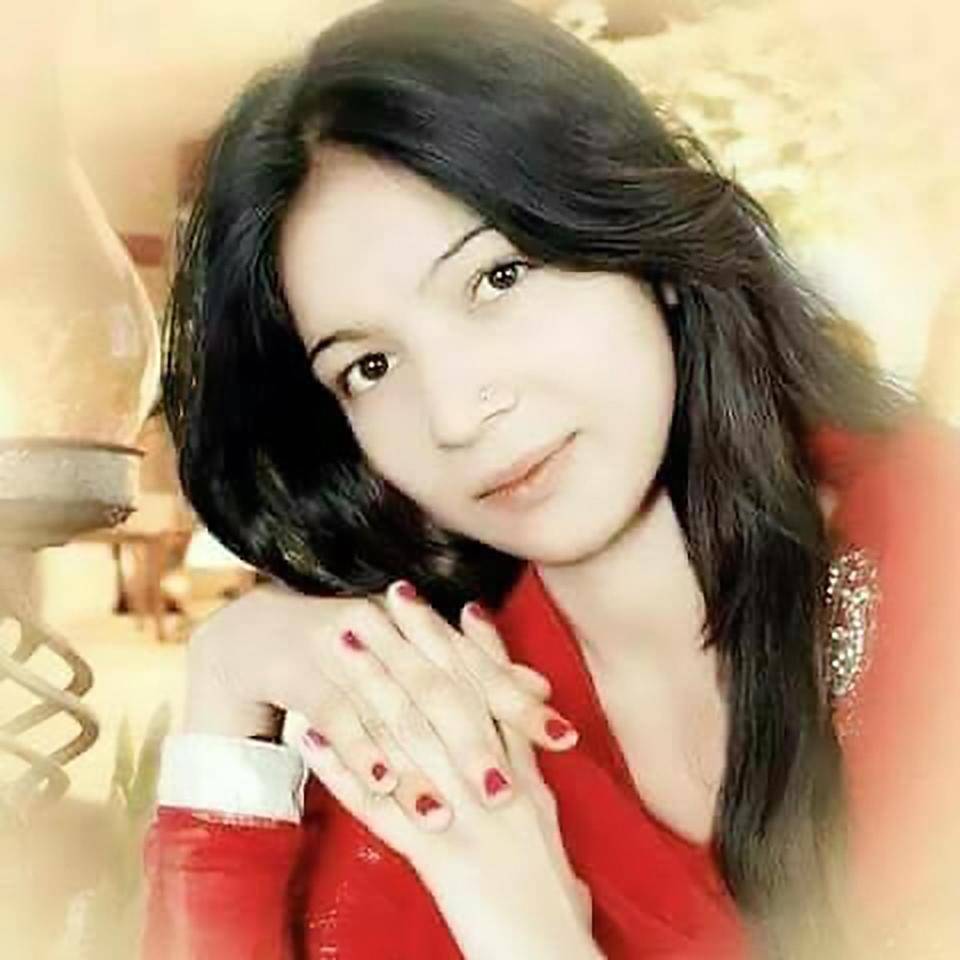 Ngôi sao 24/7: Nữ ca sĩ Pakistan đang mang thai 6 tháng bị bắn chết vì ngồi hát - 1