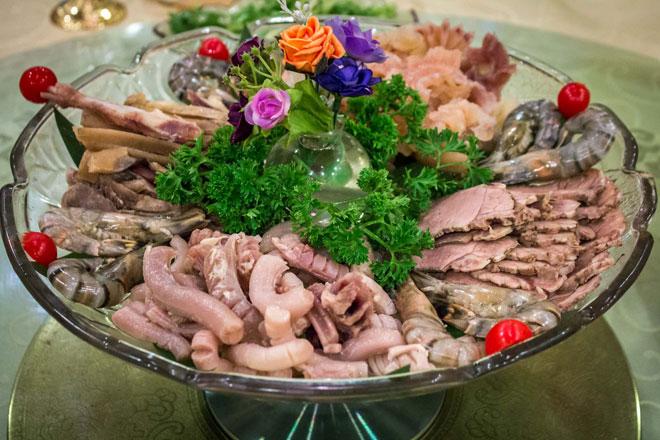 amp;#34;Sốcamp;#34; với nhà hàng chuyên phục vụ món ăn làm từ của quý động vật - 4