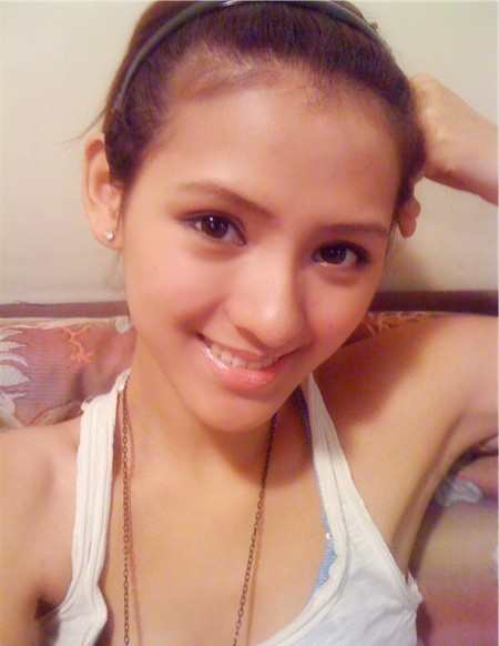 Hé lộ ảnh thật xấu xí của amp;#34;búp bêamp;#34; yêu cậu ấm hư hỏng nhất Trung Quốc - 2