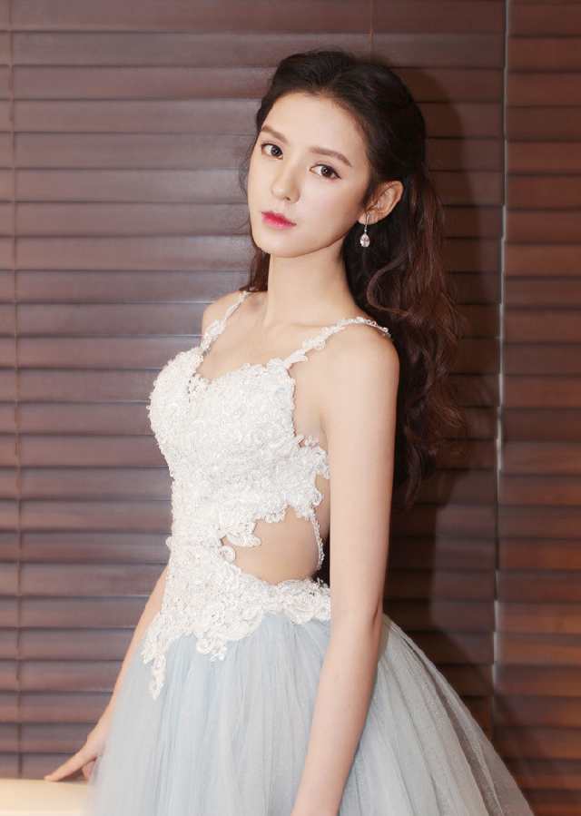 Hé lộ ảnh thật xấu xí của amp;#34;búp bêamp;#34; yêu cậu ấm hư hỏng nhất Trung Quốc - 6