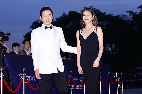 Dân mạng phẫn nộ vì amp;#34;Tình đầu quốc dân Hàn Quốcamp;#34; chẳng giỏi gì ngoại trừ... xinh đẹp - 3