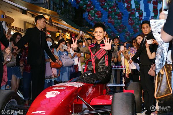 Lâm Chí Dĩnh ra mắt album nhưng amp;#34;cô vợ tàng hìnhamp;#34; và cặp song sinh mới gây chú ý - 4