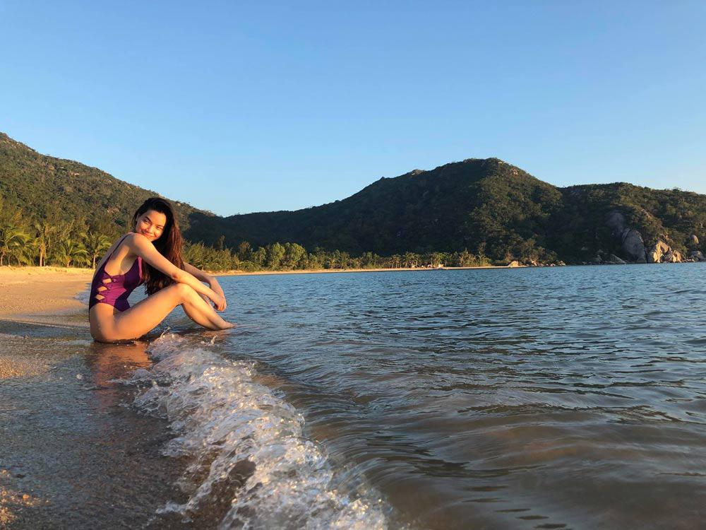Trời quá nóng, đến biểu tượng thời trang như Hồ Ngọc Hà cũng chịu thua - 7