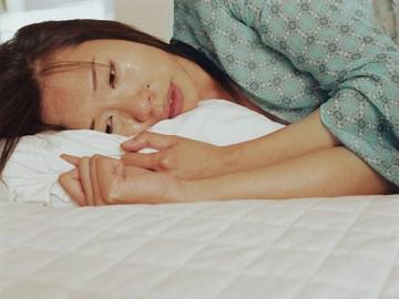 Đang mang thai 8 tháng, mẹ bất ngờ đòi ôm bụng bầu nhảy lầu tự tử