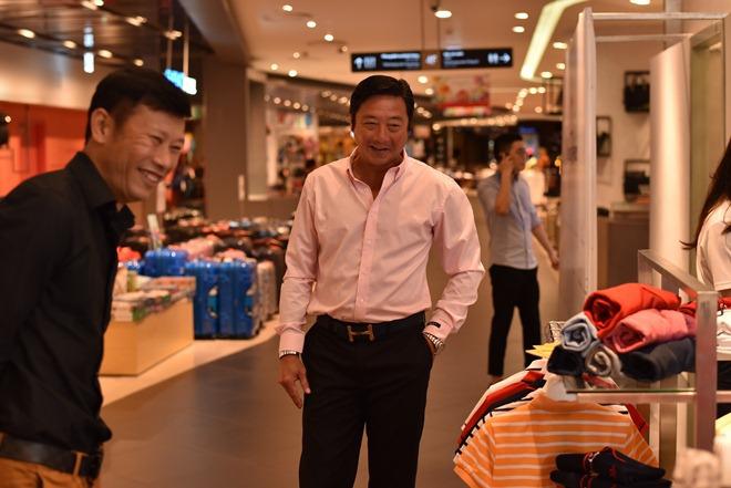 Bất ngờ với hình ảnh cựu tuyển thủ lừng danh Huỳnh Đức bên Việt Anh amp;#34;Người phán xửamp;#34; - 2