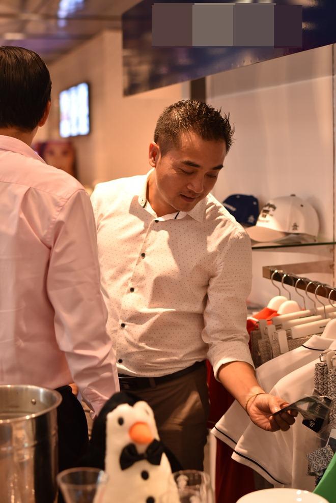 Bất ngờ với hình ảnh cựu tuyển thủ lừng danh Huỳnh Đức bên Việt Anh amp;#34;Người phán xửamp;#34; - 9