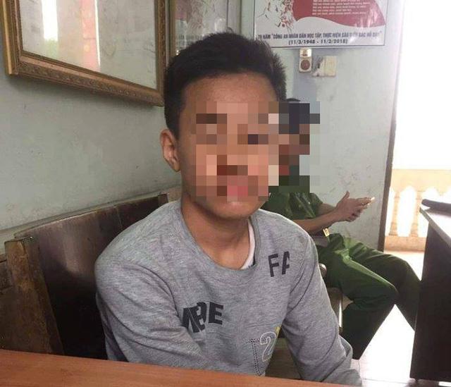 Cậu bé bỏ nhà ra đi sau trận đòn của bố, chỉ mang theo 6.000 đồng - 1