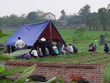 Tiếng khóc xé lòng trong phút tiễn đưa bé trai bị kẻ lạ mặt đâm tử vong ở Vĩnh Phúc