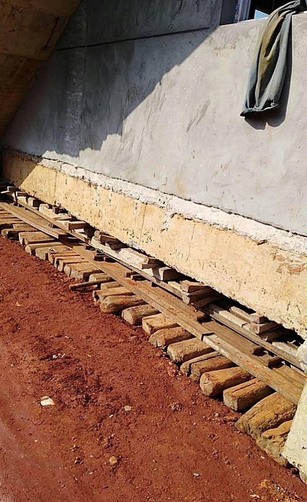 Bác nông dân khiến cả làng amp;#34;choáng vángamp;#34; vì di chuyển nhà 1000 tấn sang chỗ khác như thần - 2