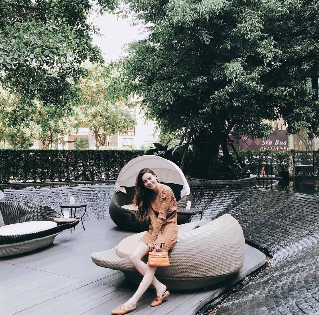 Chán giày cao gót, sao Việt chi hàng chục triệu cho kiểu dép... amp;#34;loẹt quẹtamp;#34; - 3